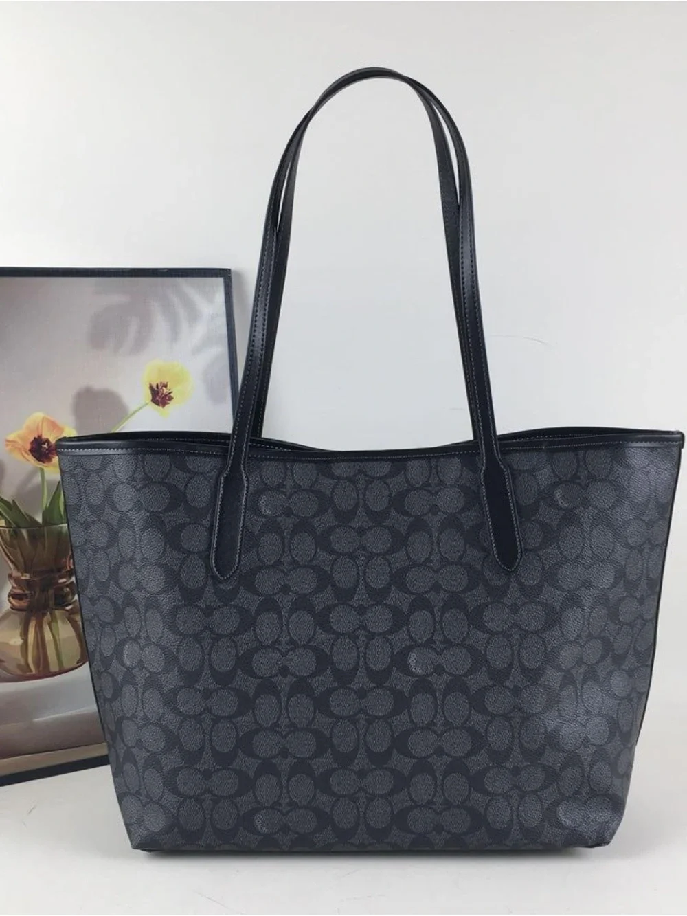 Coach Tote In Signature Canvas With Halloween Graphic Bag Purse - Picture 6 of 6